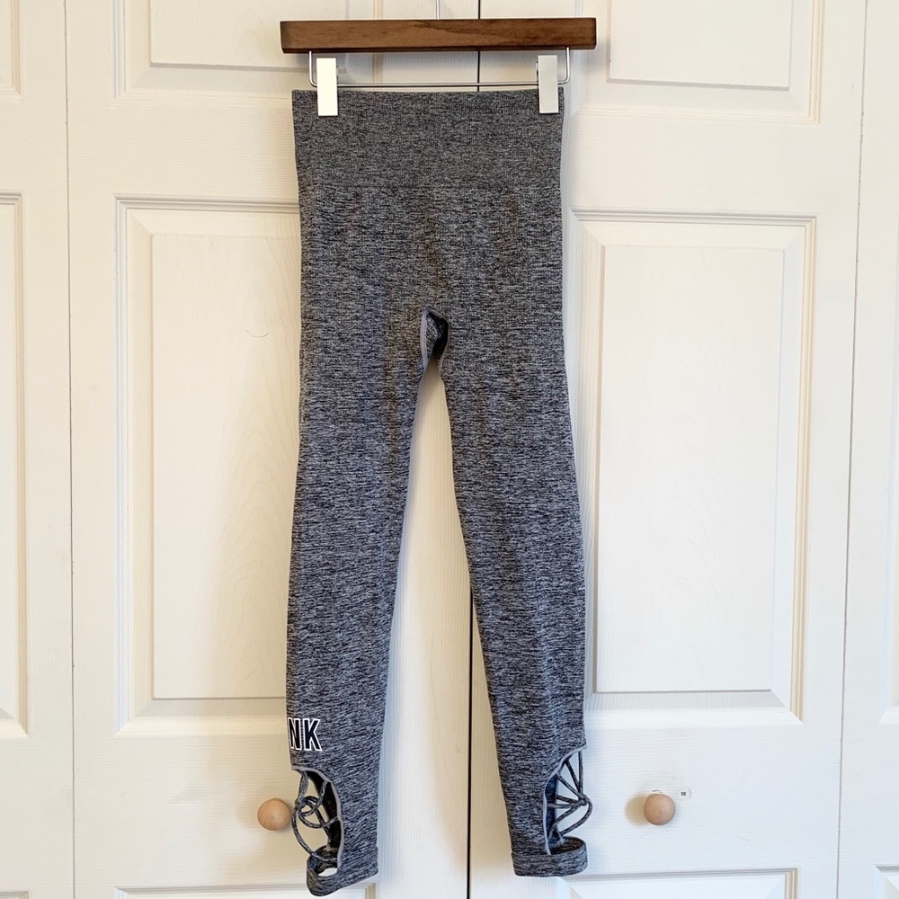 PINK Victoria’s Secret Leggings